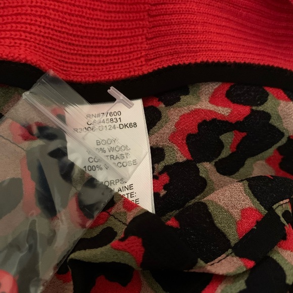 SANDRINE ROSE BY FREE PEOPLE 2 TONE SWEATER SIZE LARGE - Picture 6 of 6